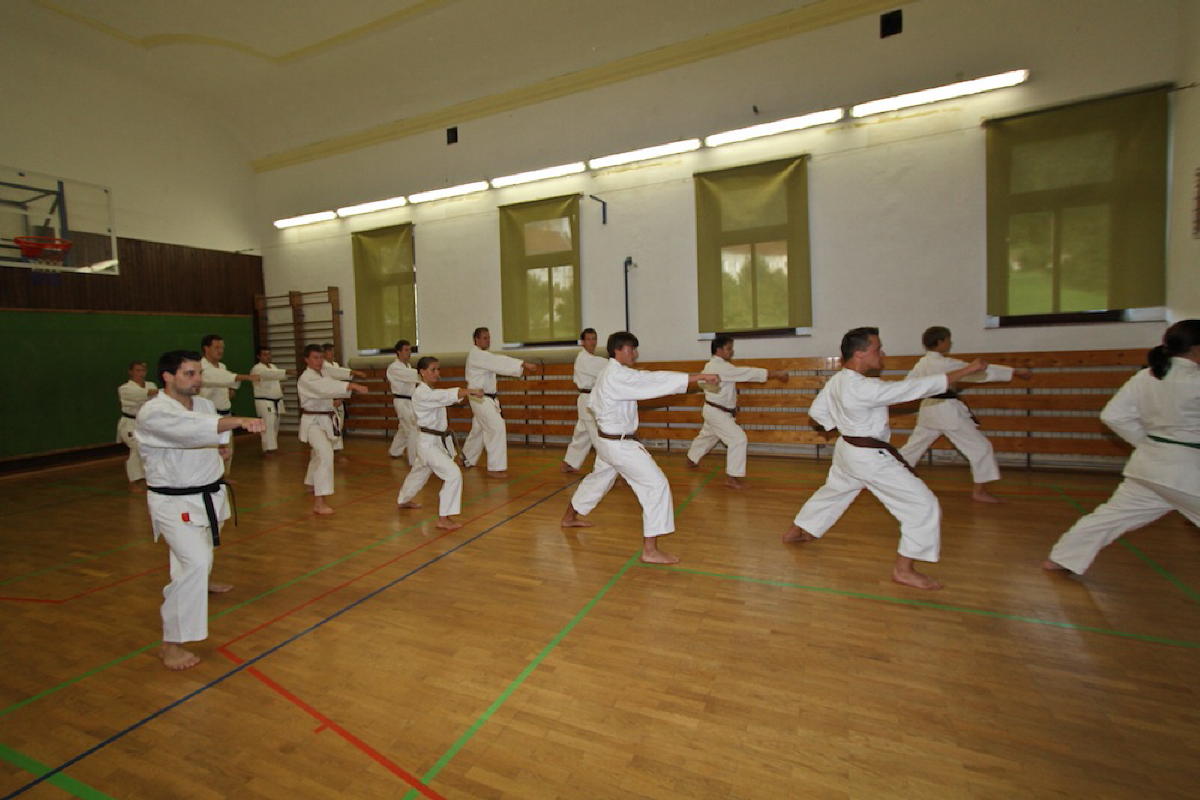 Prvi_karate_trening_001